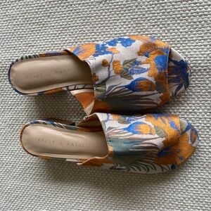 Kelly & Katie Amour Orange Blue Floral Fabric Slide 1.5” Block Heel Size 7.5